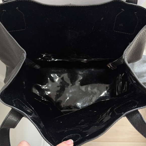 Tory Burch Bombe T Black Pebbled Leather Tote Gold Logo Shoulder Bag Large - Picture 4 of 6